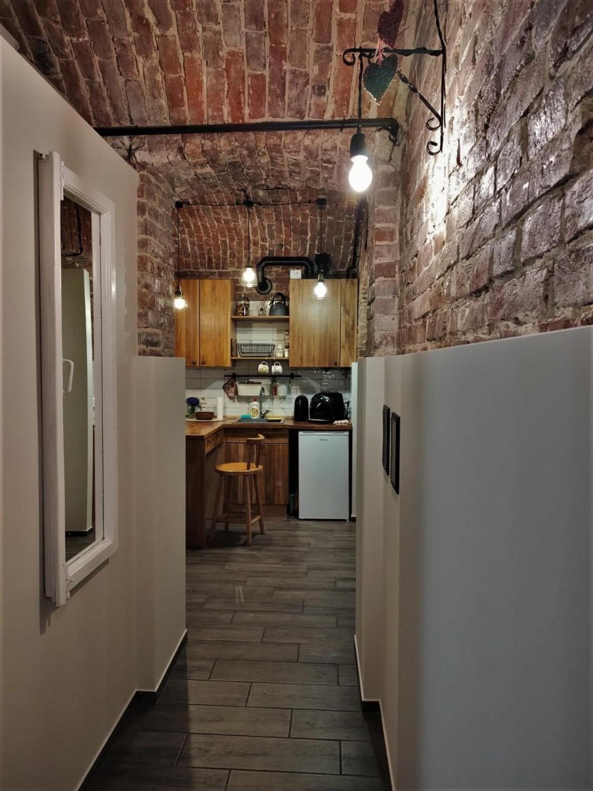 Мури Старого Львова Apartment ภายนอก รูปภาพ