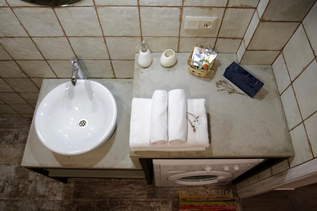 Мури Старого Львова Apartment ภายนอก รูปภาพ